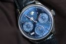 PORTUGIESER CALENDRIER PERPÉTUEL or blanc cadran bleu von IWC