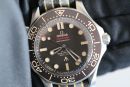 Seamaster Diver 300 M 007 James Bond 210.92.42.20.01.001 NEUVE von Omega