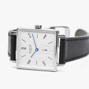 Tetra von Nomos Glashütte